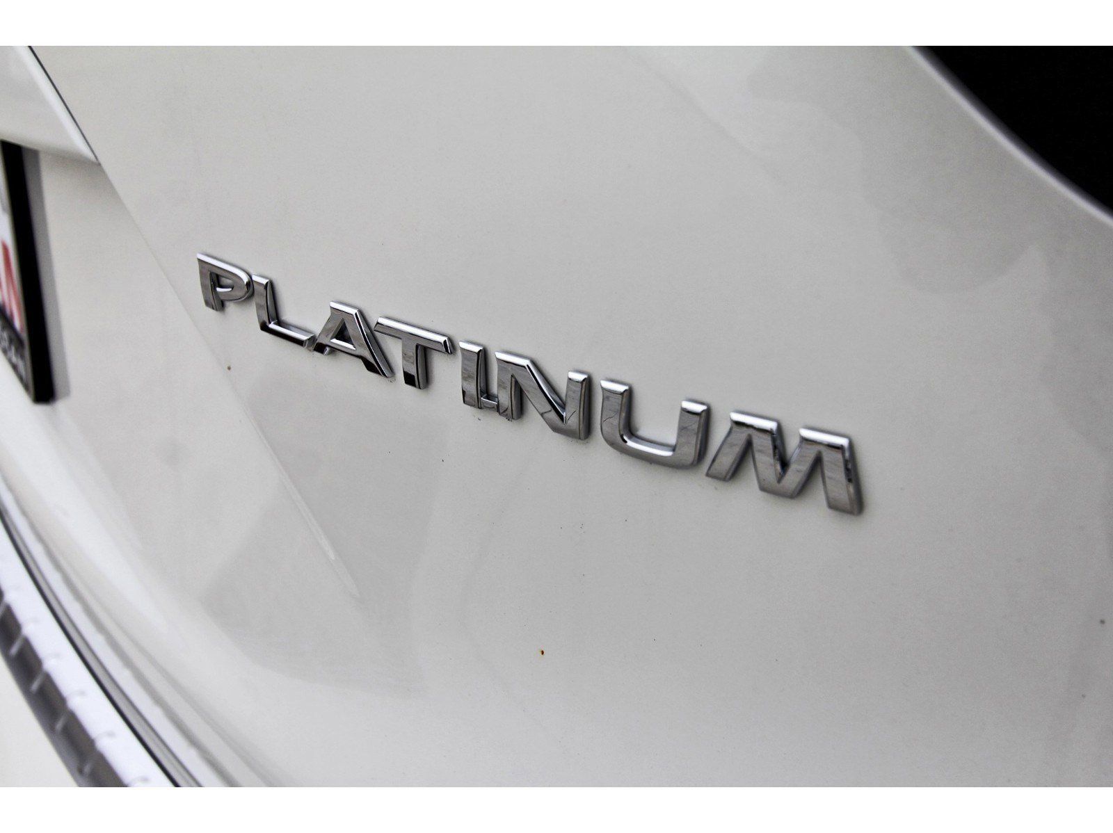 Vehicle image 10 of 24