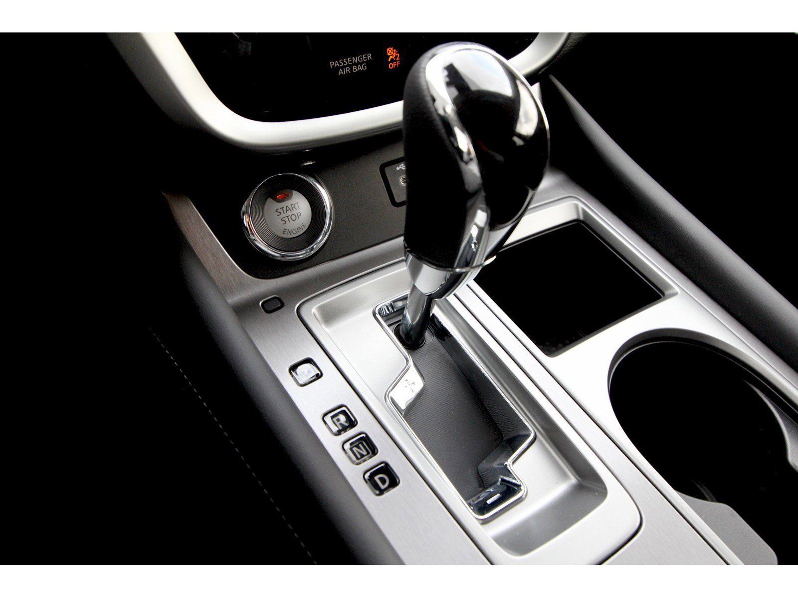 Vehicle image 23 of 24