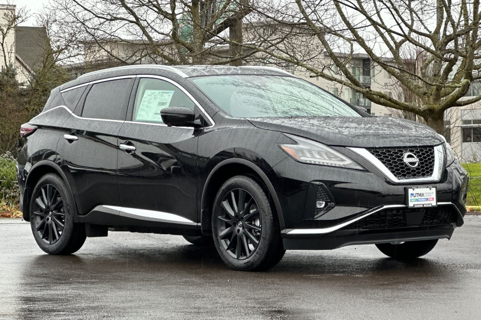 Vehicle image 3 of 28
