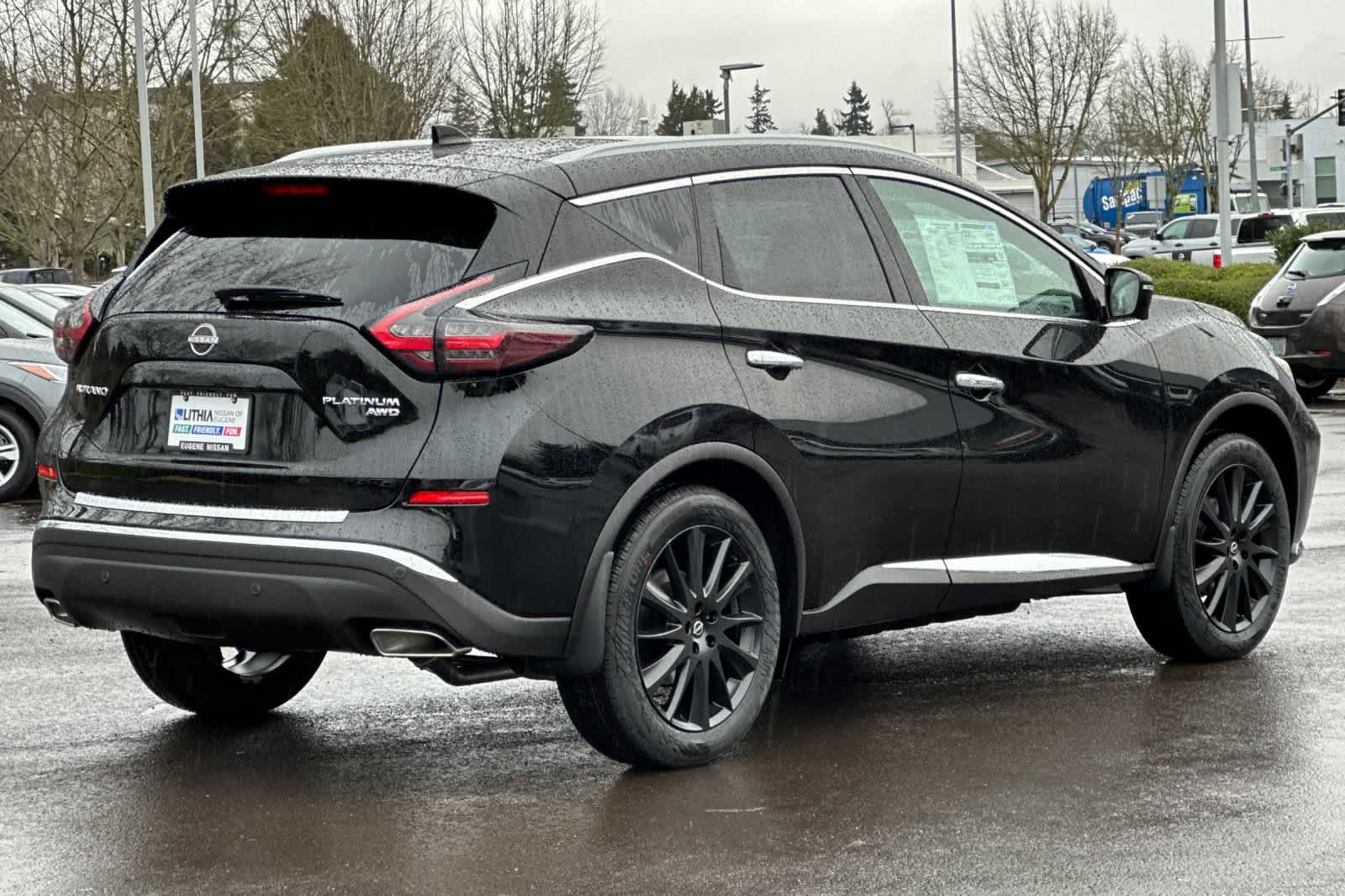 Vehicle image 6 of 28
