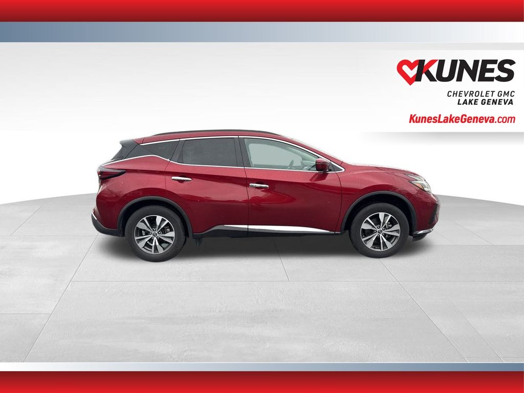 Vehicle image 4 of 43