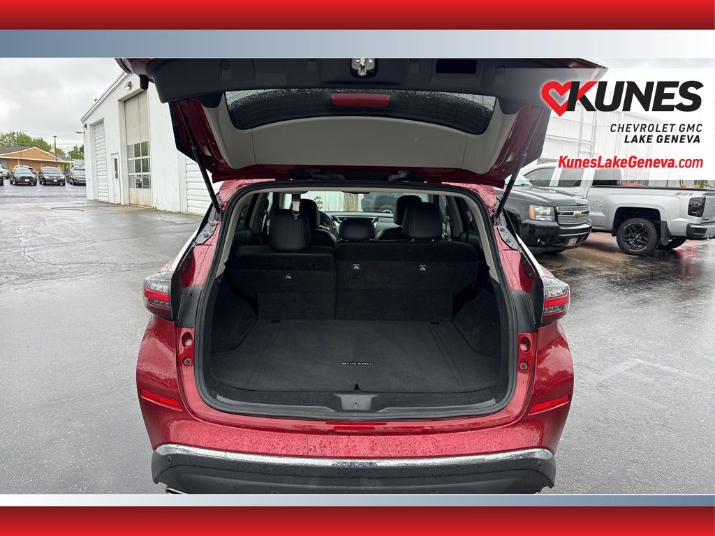 Vehicle image 20 of 43