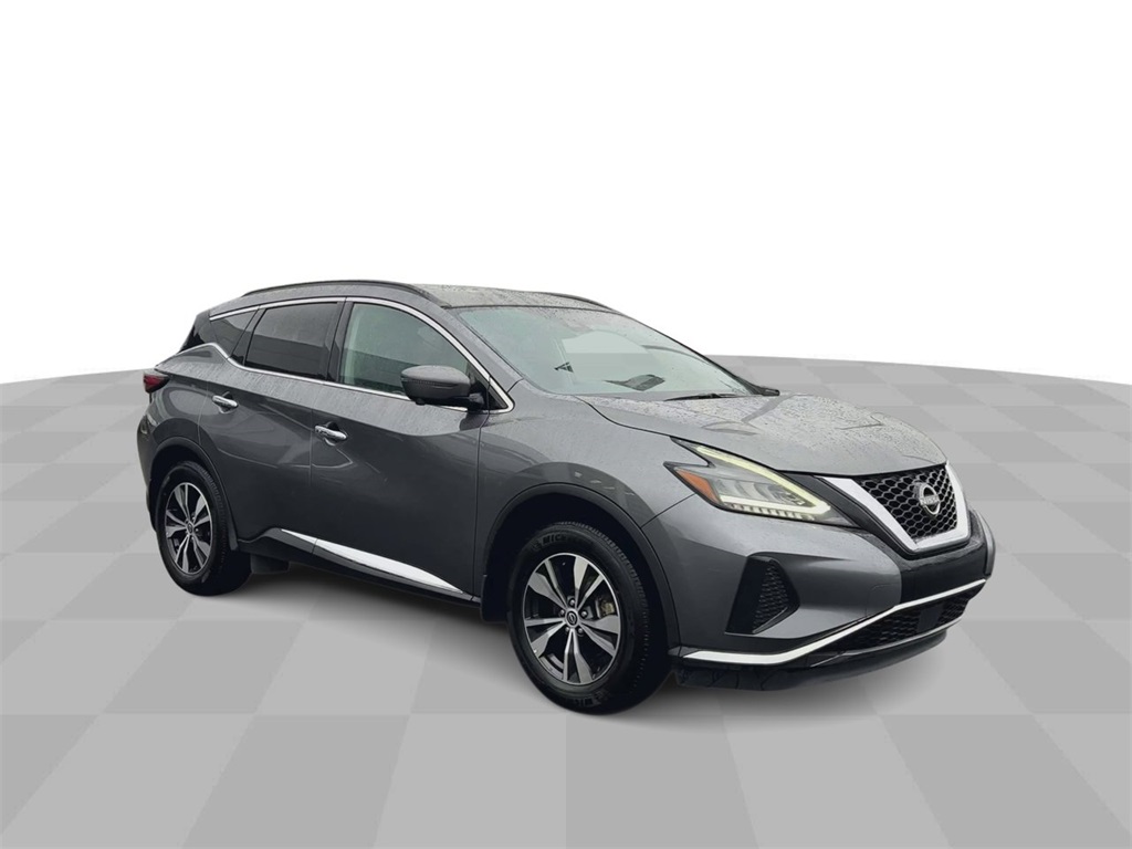Vehicle image 4 of 32