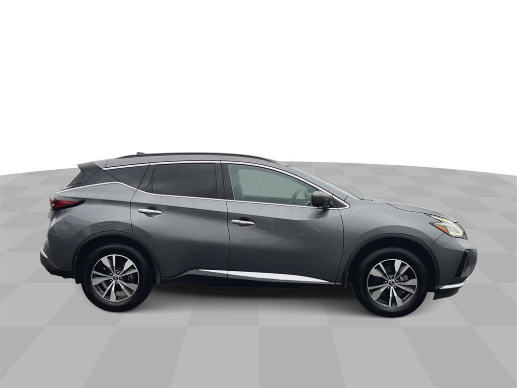 Vehicle image 5 of 32