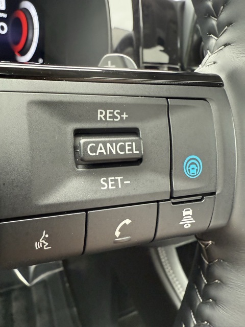 Vehicle image 43 of 47