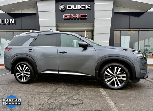 Vehicle image 6 of 47