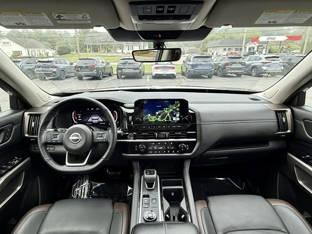 Vehicle image 20 of 47