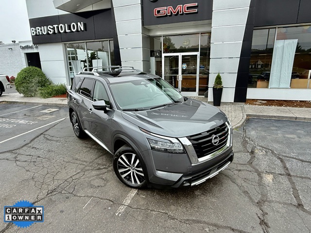 Vehicle image 4 of 47