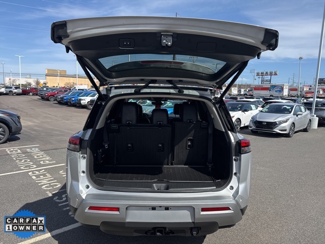 Vehicle image 26 of 53