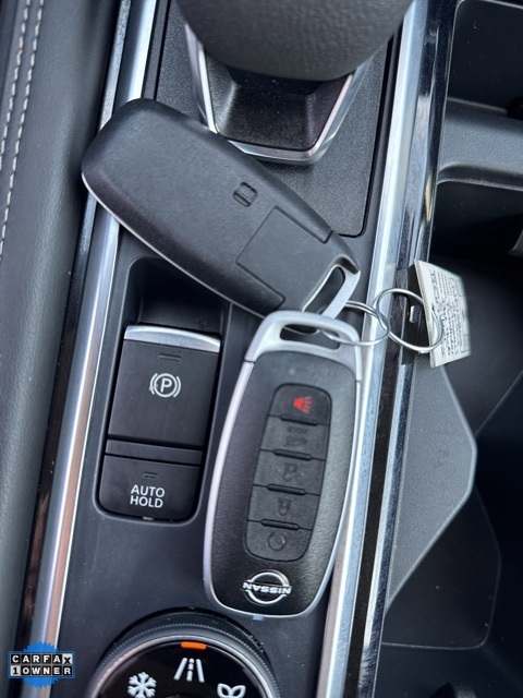 Vehicle image 40 of 53