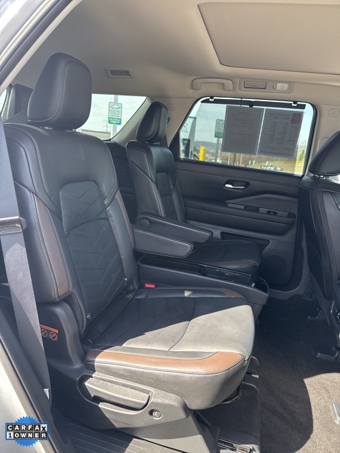 Vehicle image 20 of 53