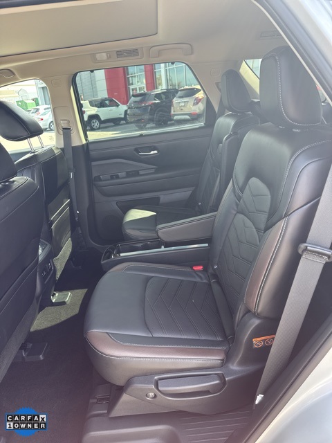 Vehicle image 12 of 53