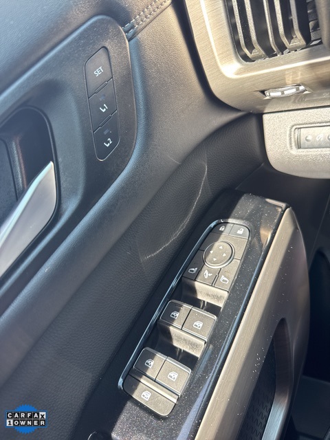 Vehicle image 47 of 53