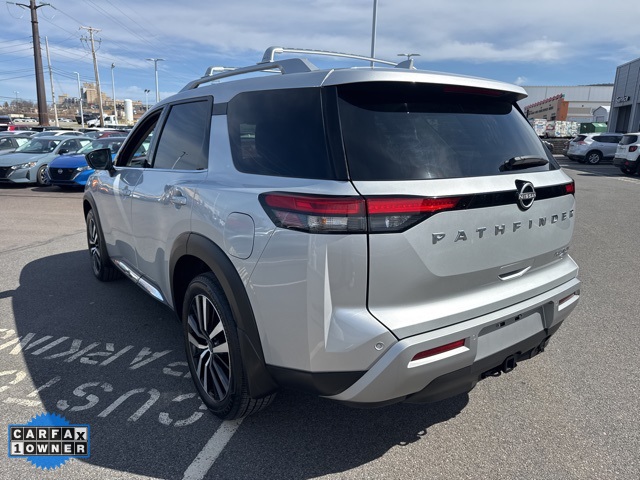 Vehicle image 8 of 53