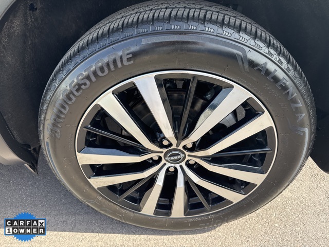 Vehicle image 51 of 53