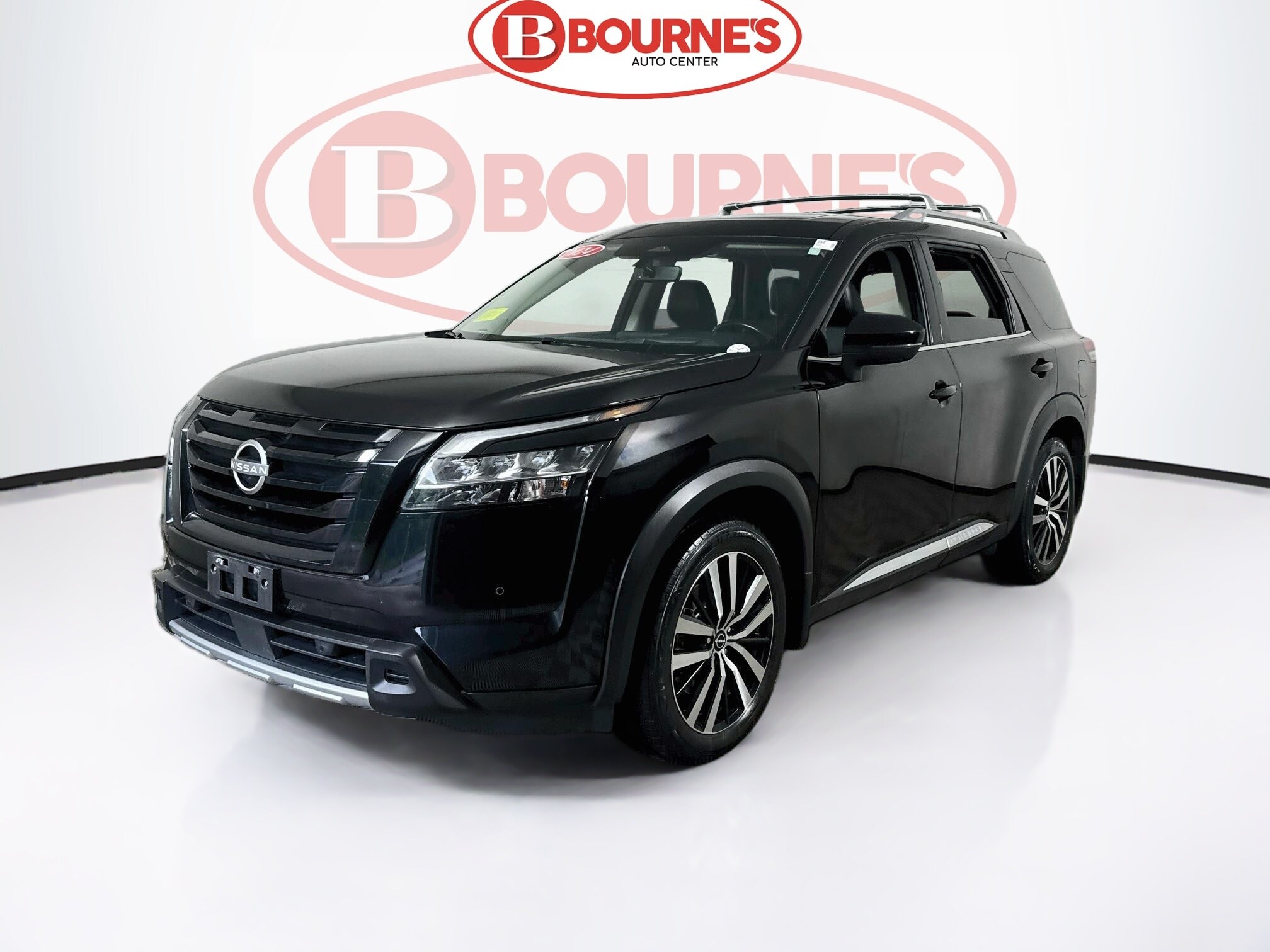 2024 Nissan Pathfinder Platinum Image 1 of 31