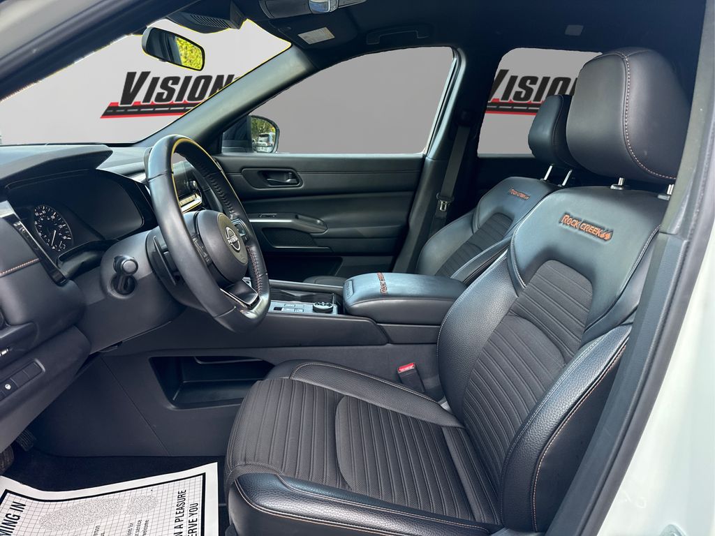 2024 Nissan Pathfinder Rock Creek Image 12 of 31