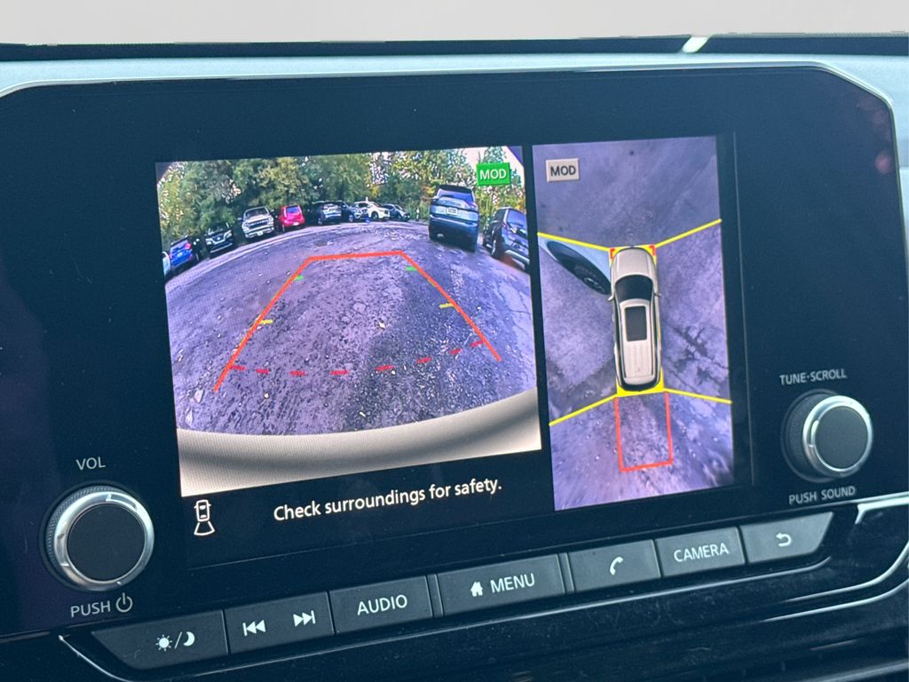 2024 Nissan Pathfinder Rock Creek Image 17 of 31