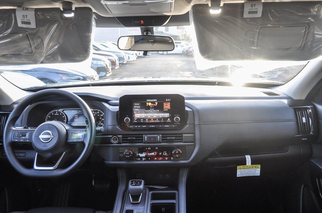 2024 Nissan Pathfinder S Image 12 of 27