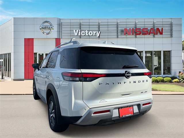 Vehicle image 7 of 33