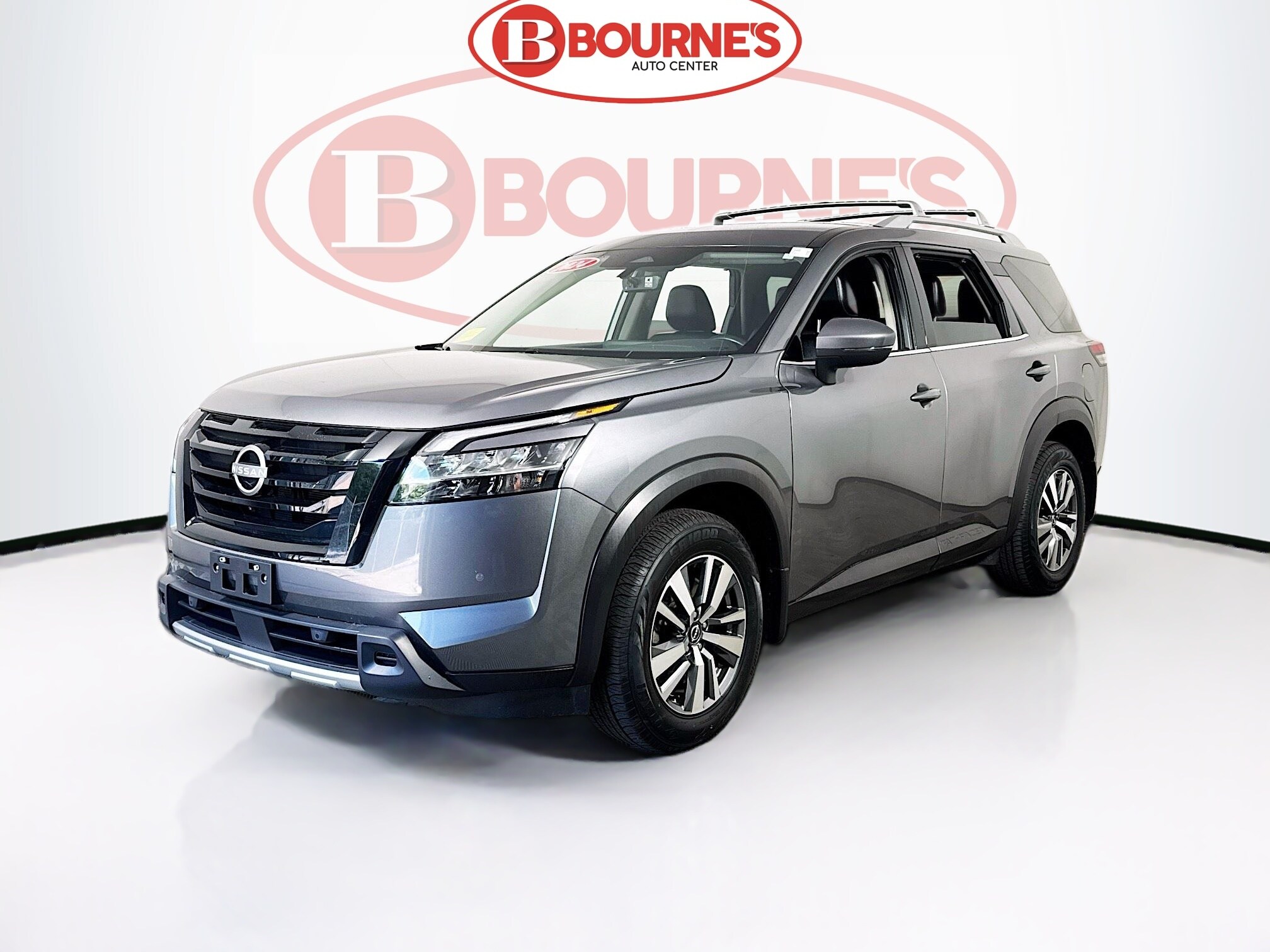 2024 Nissan Pathfinder SL Image 1 of 30