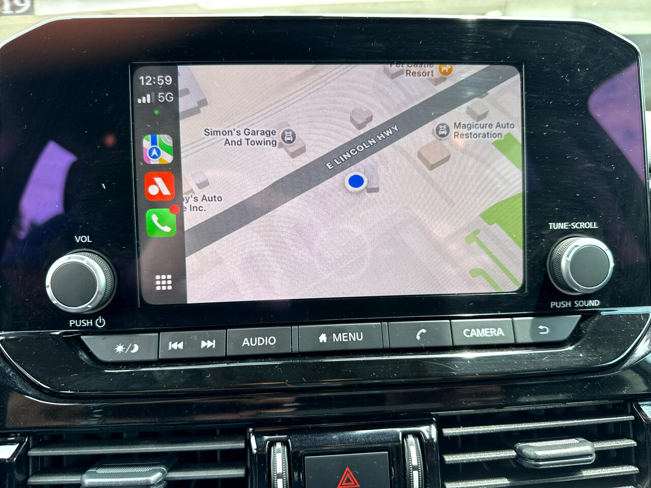 Vehicle image 12 of 18