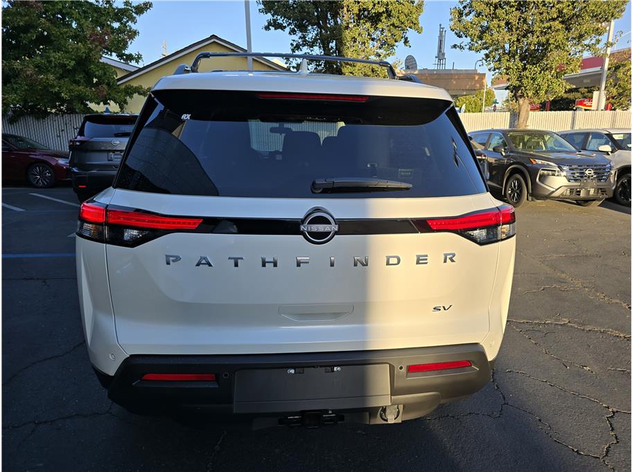 Vehicle image 6 of 20