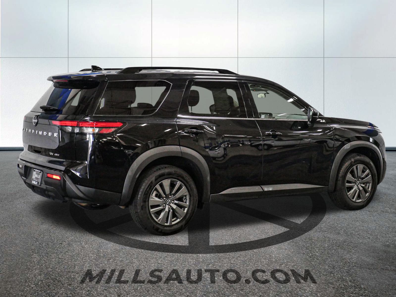 Vehicle image 8 of 41