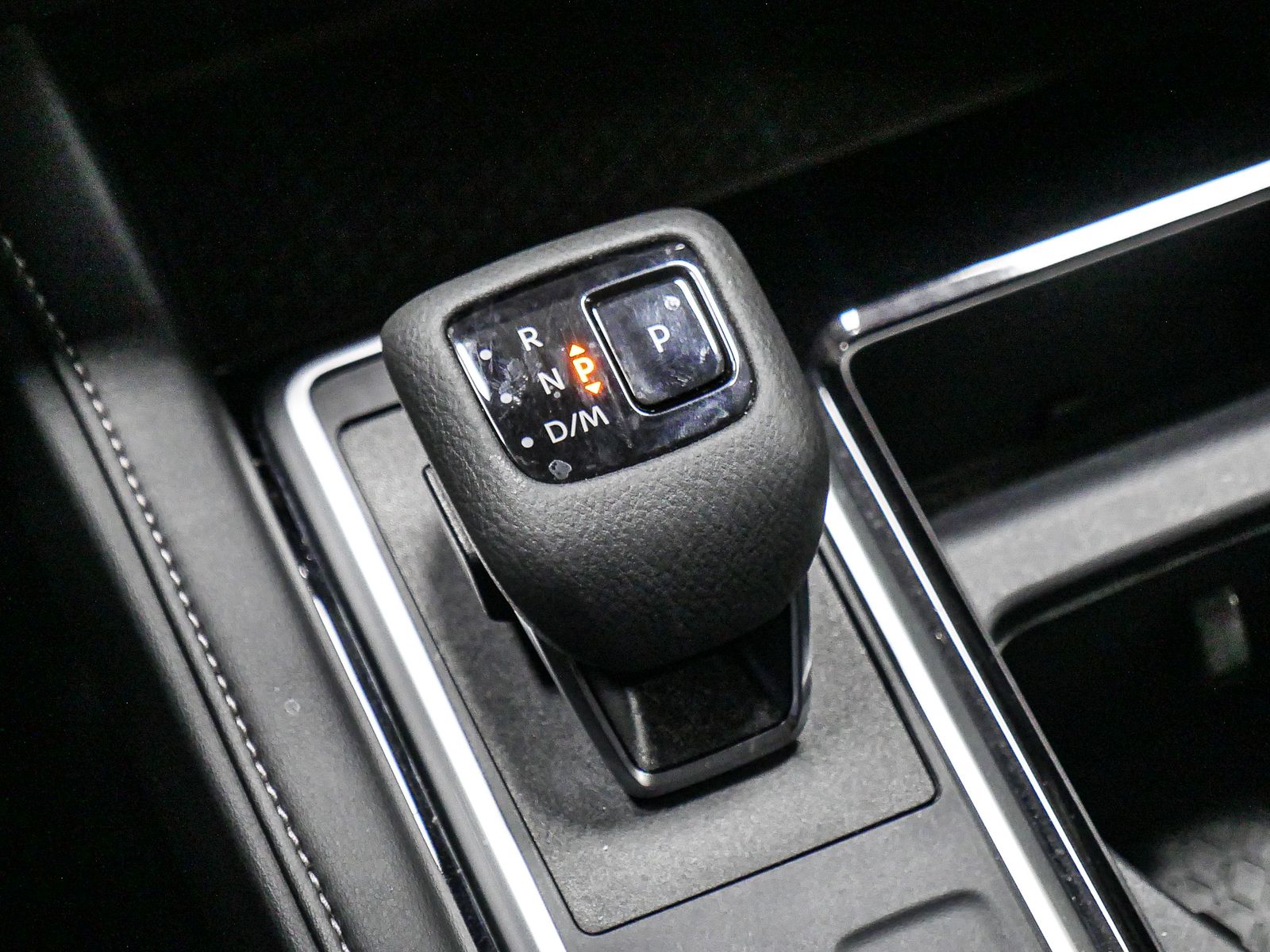 Vehicle image 31 of 41