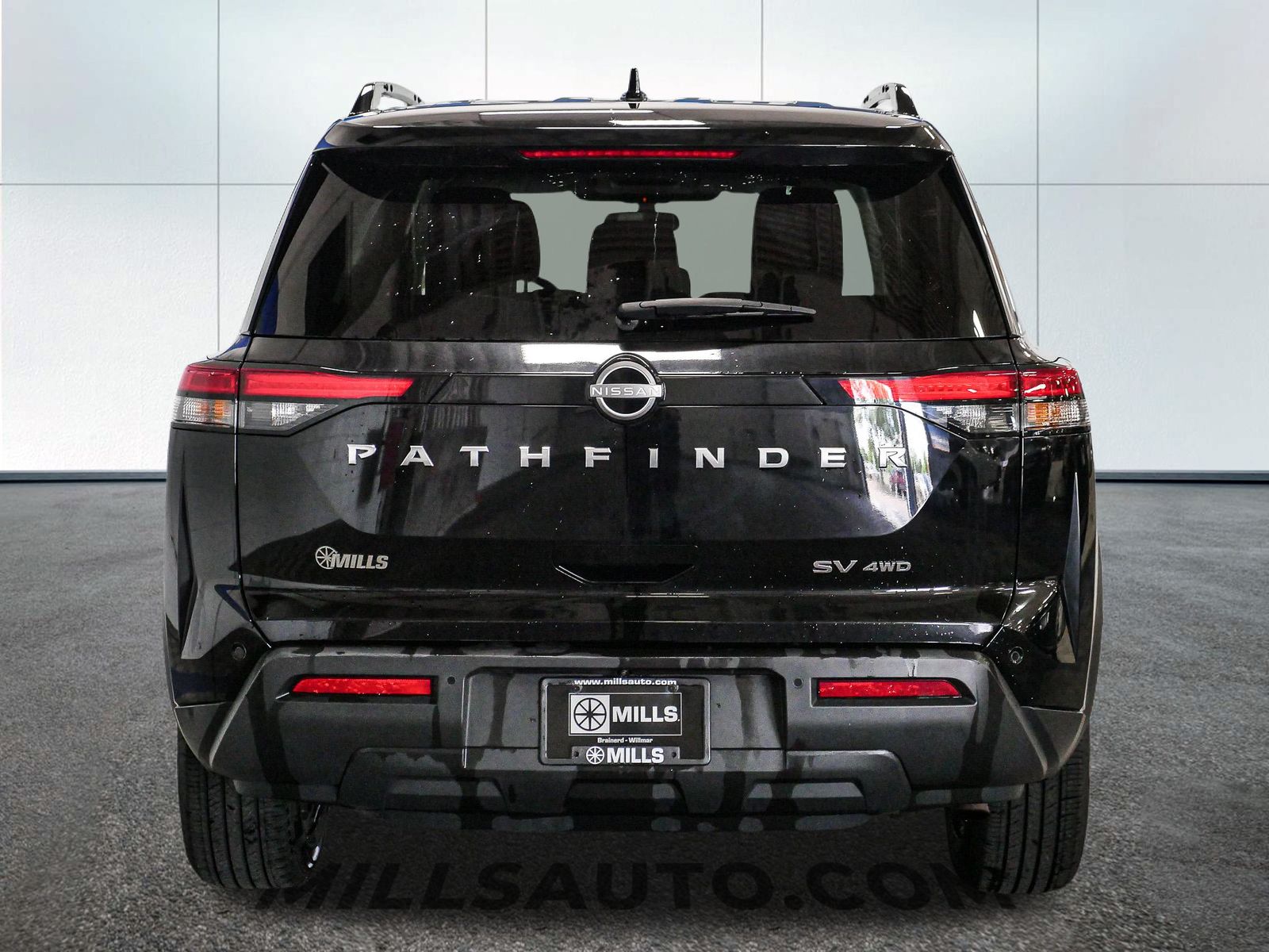 Vehicle image 9 of 41