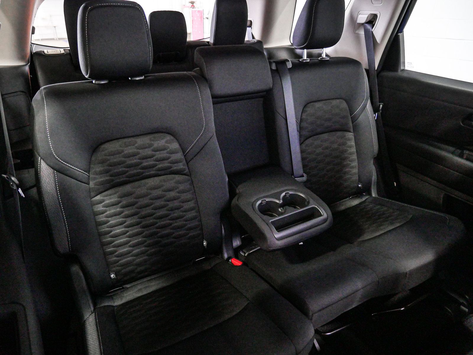 Vehicle image 18 of 41