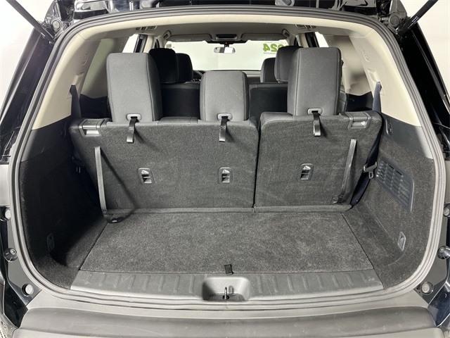 Vehicle image 12 of 26