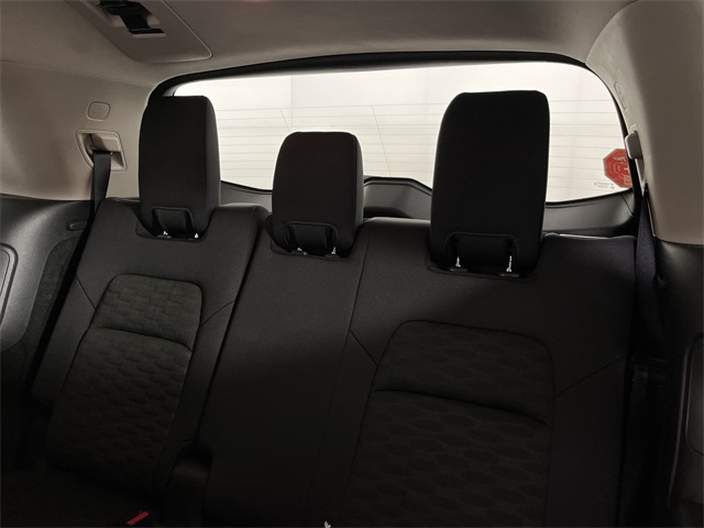 Vehicle image 15 of 26