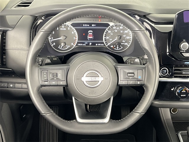 Vehicle image 14 of 35