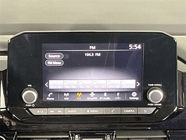 Vehicle image 16 of 35