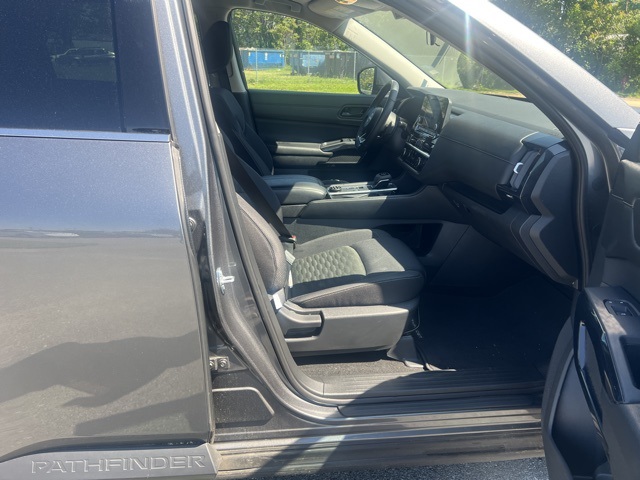 Vehicle image 25 of 25