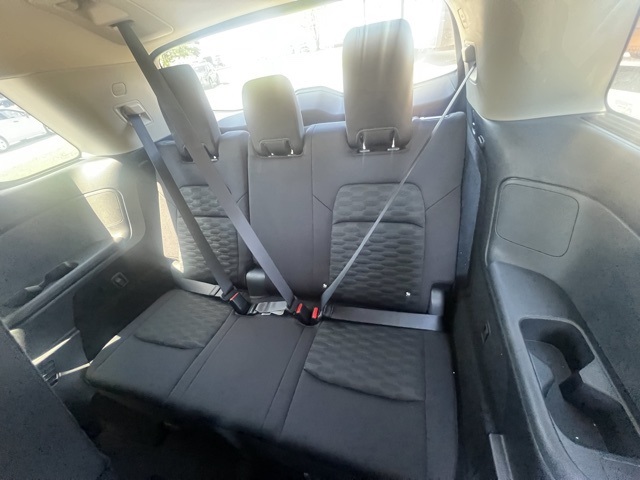 Vehicle image 20 of 25