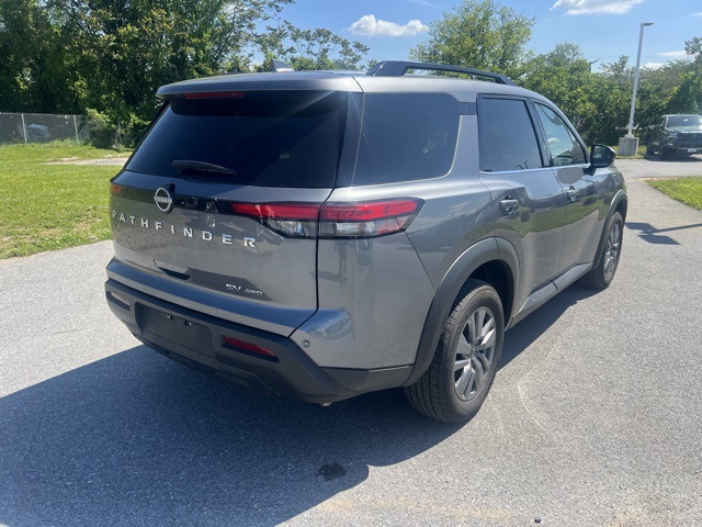 Vehicle image 5 of 25