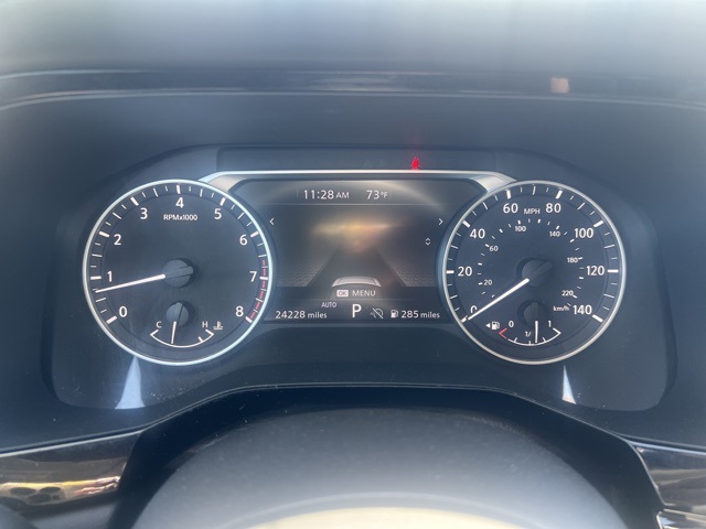Vehicle image 19 of 25