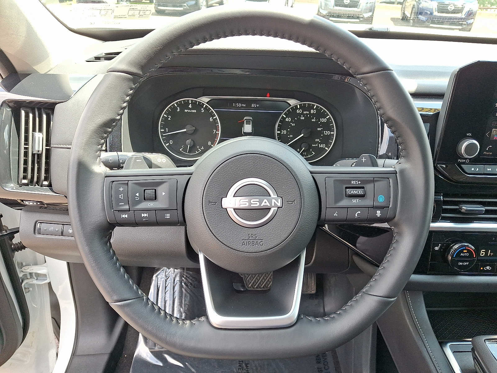 Vehicle image 15 of 33