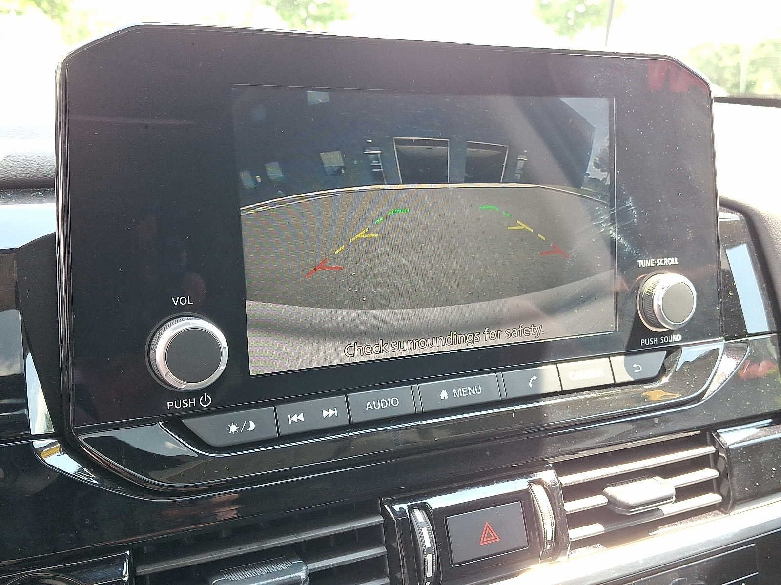 Vehicle image 20 of 33