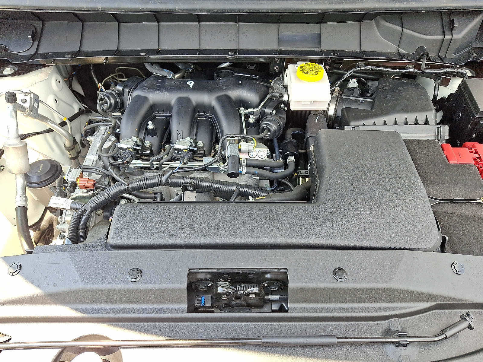 Vehicle image 8 of 33