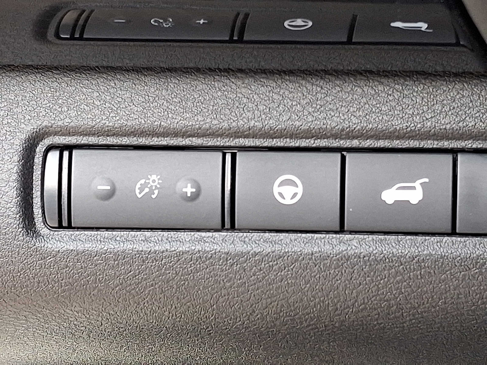 Vehicle image 23 of 33