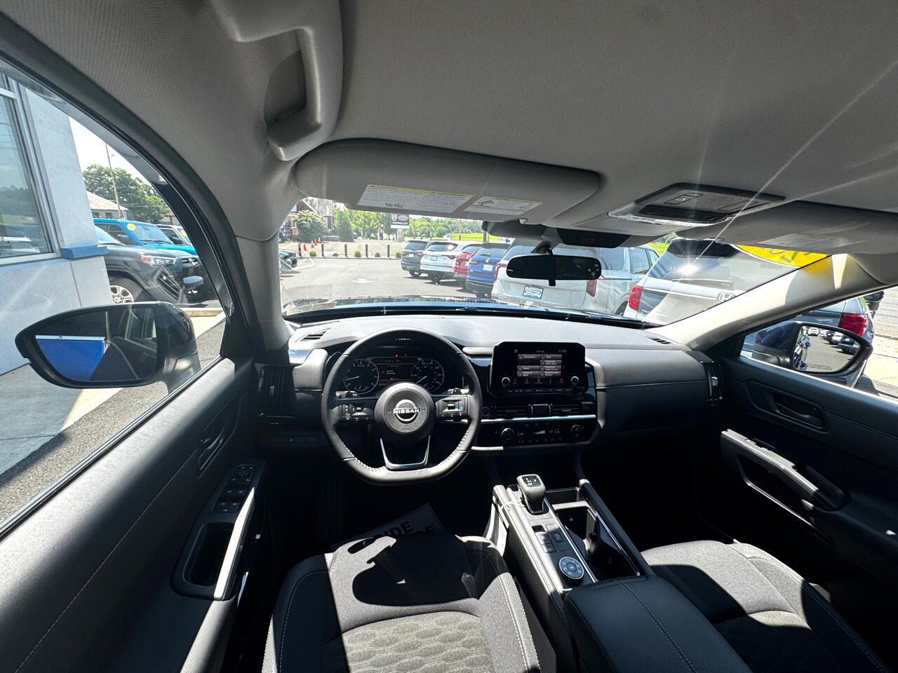 Vehicle image 22 of 71
