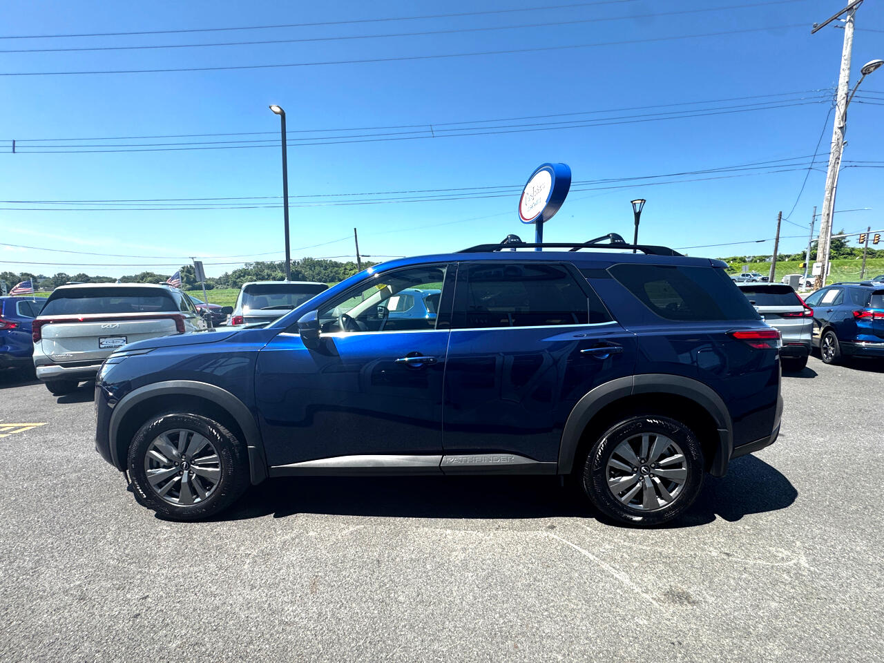 Vehicle image 8 of 71