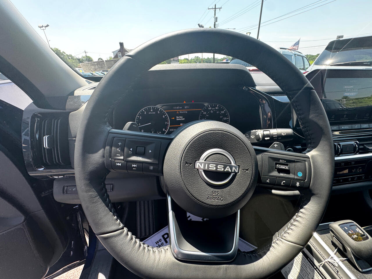 Vehicle image 65 of 71