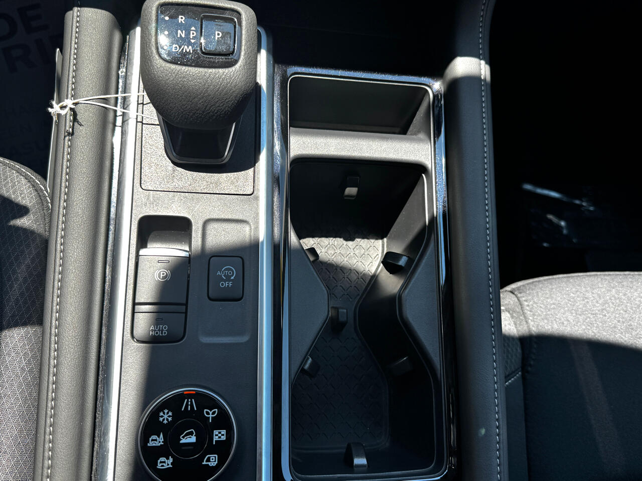 Vehicle image 62 of 71