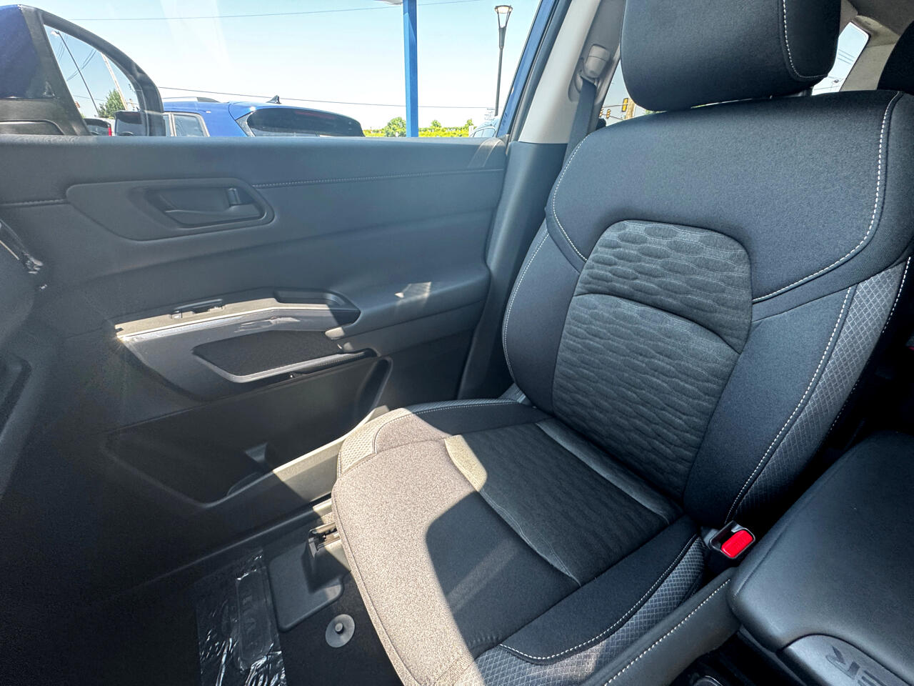 Vehicle image 19 of 71