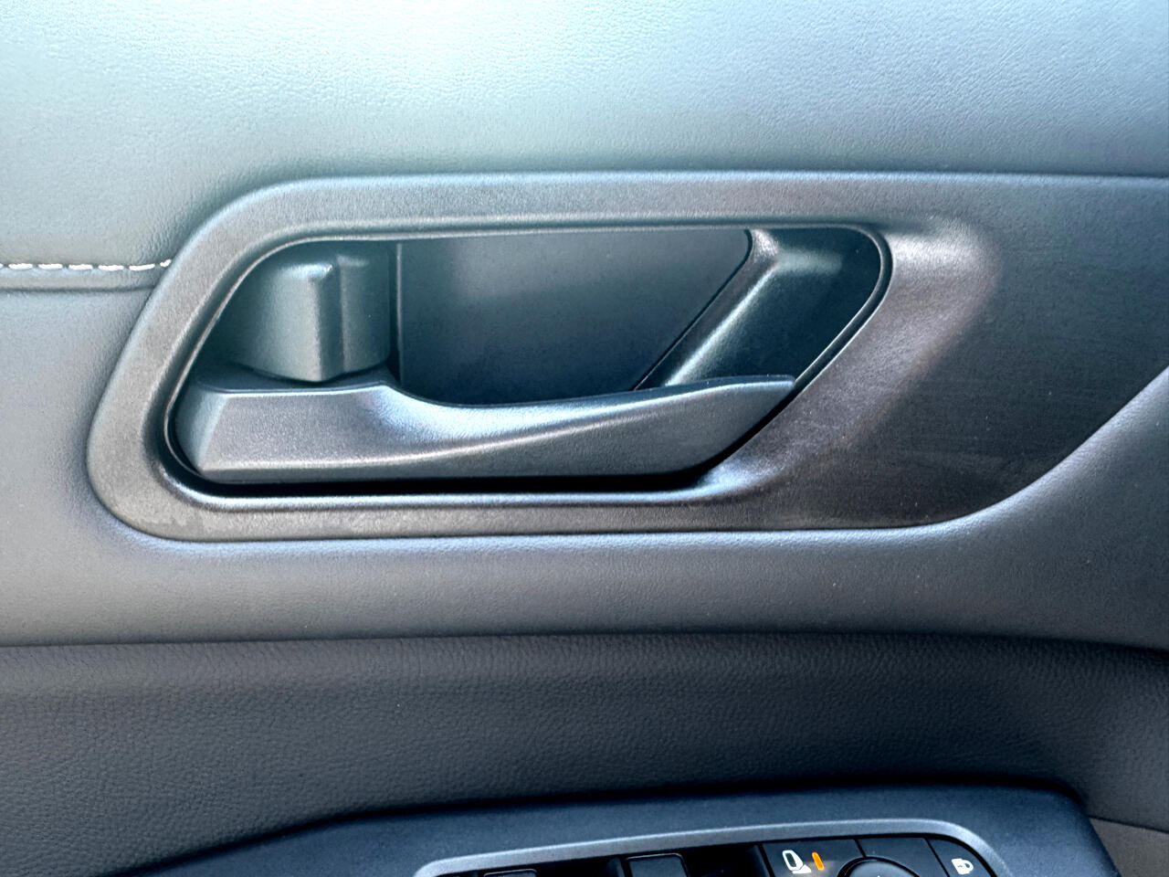 Vehicle image 69 of 71