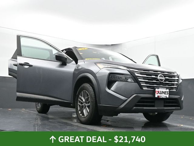 Vehicle image 16 of 70